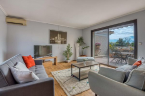 SUBLIME 117 m2 with GARDEN-TERRACE and POOL